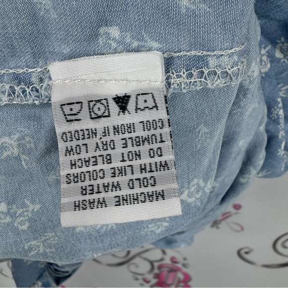 Velvet heart tank top button up tie up bottom Floral Denim Sleeveless Blouse - Picture 5 of 6